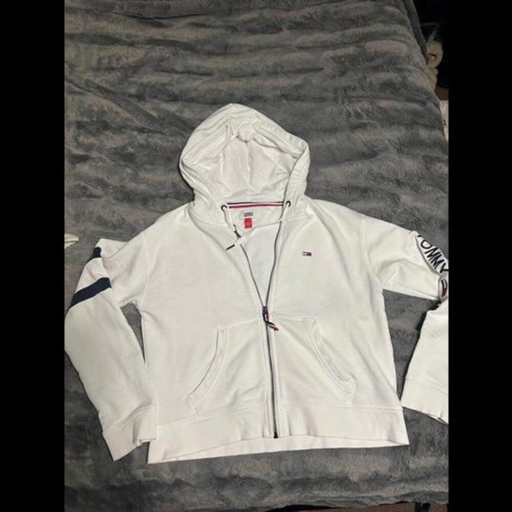 Tommy Jeans White Full-Zip Hoodie Size M - Classic Logo Design